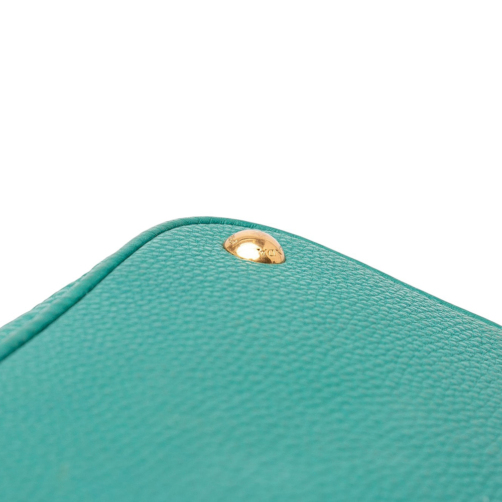 Pre-Loved Prada Vitello Daino Open Convertible Tote - Picture 9 of 12